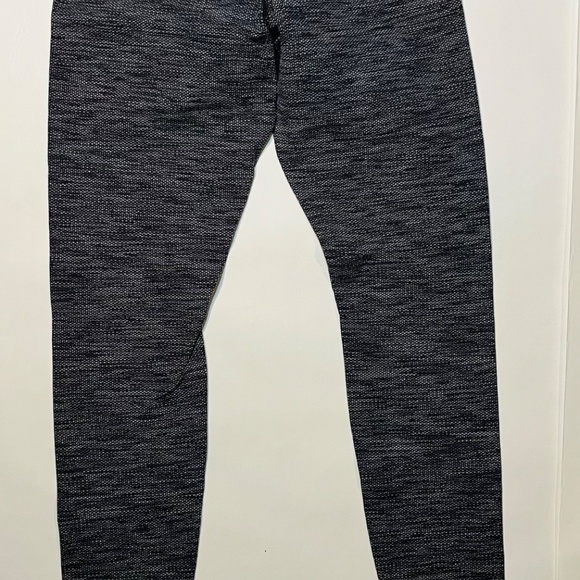 Lululemon Leggings M - Picture 2 of 3